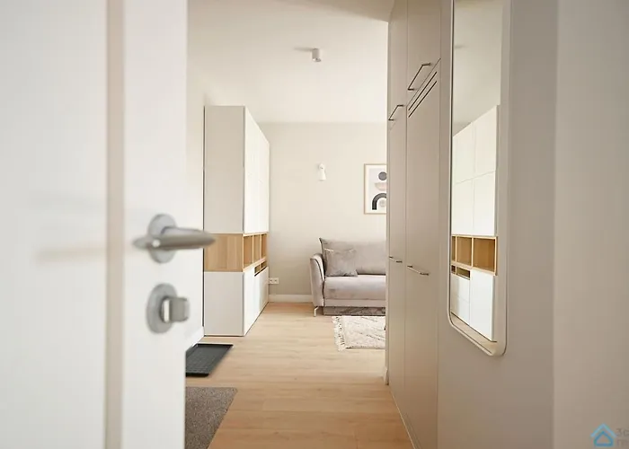 Beige 3city With Parking In By Renters アパート グダニスク