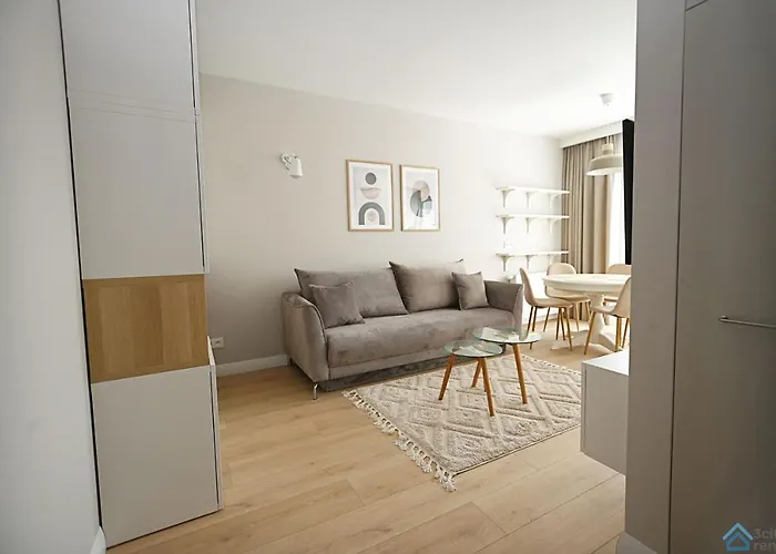 Beige 3city With Parking In By Renters