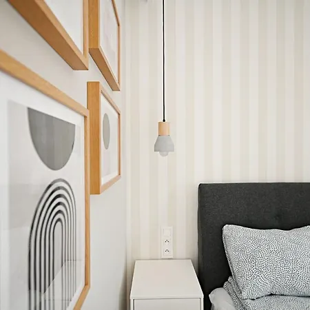 Beige 3city With Parking In By Renters * Gdańsk