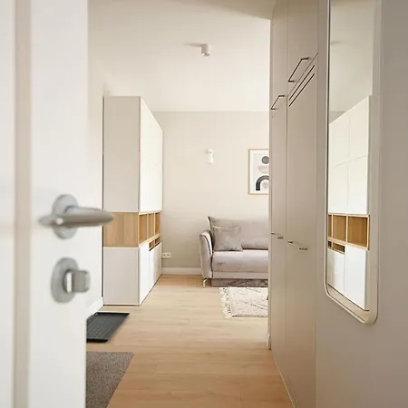 Beige 3city With Parking In By Renters 公寓 格但斯克