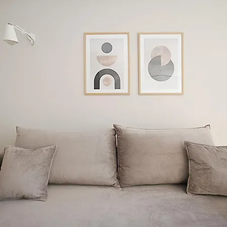 Beige 3city With Parking In By Renters