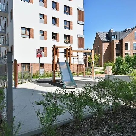 Beige 3city With Parking In By Renters