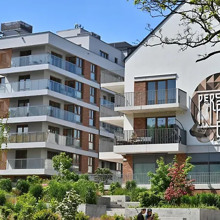 Beige 3city With Parking In By Renters