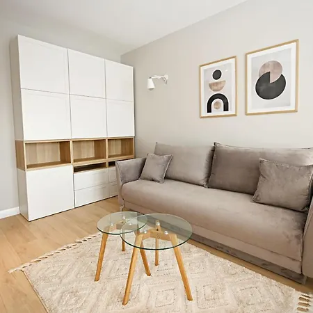 Beige 3city With Parking In By Renters