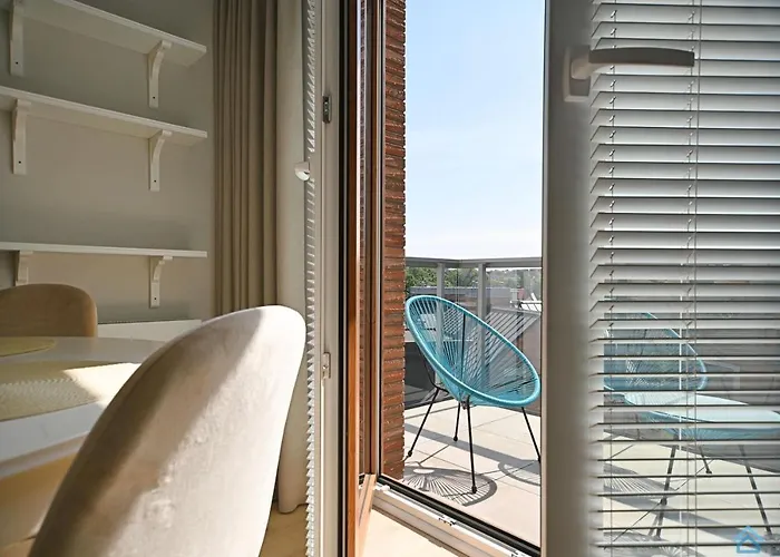 Beige 3city With Parking In By Renters アパート *