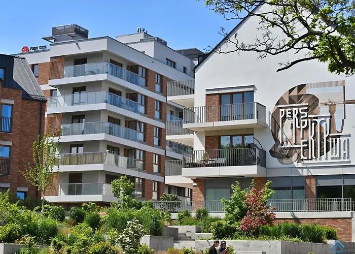 Beige 3city With Parking In By Renters