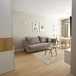 Beige 3city With Parking In By Renters