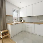 Beige 3city With Parking In By Renters Апартаменты Гданьск